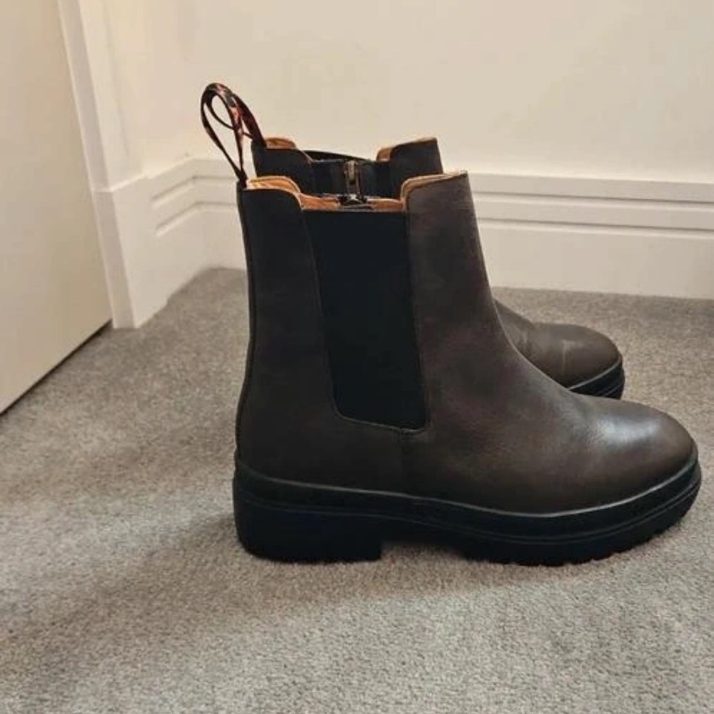 Chic Dark Brown Ankle Booties
